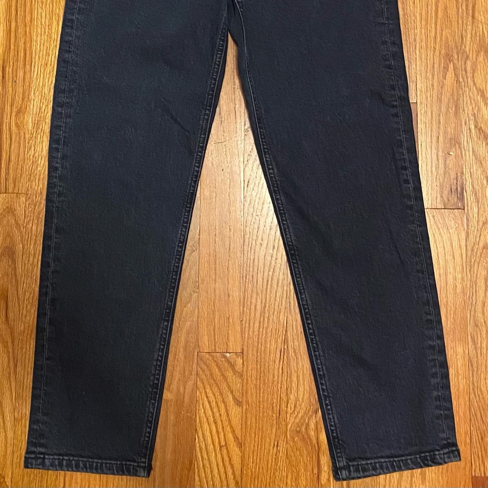 Mom Jeans - Picture 2 of 5